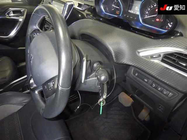 PEUGEOT 2008 2015