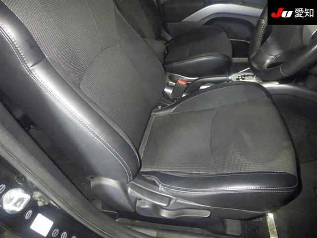 MITSUBISHI OUTLANDER 2011