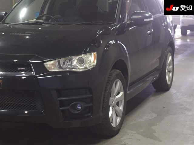 MITSUBISHI OUTLANDER 2011