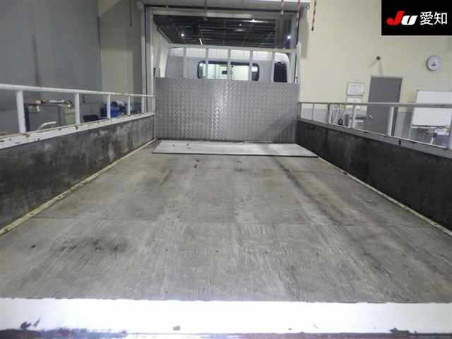 MITSUBISHI CANTER 2016