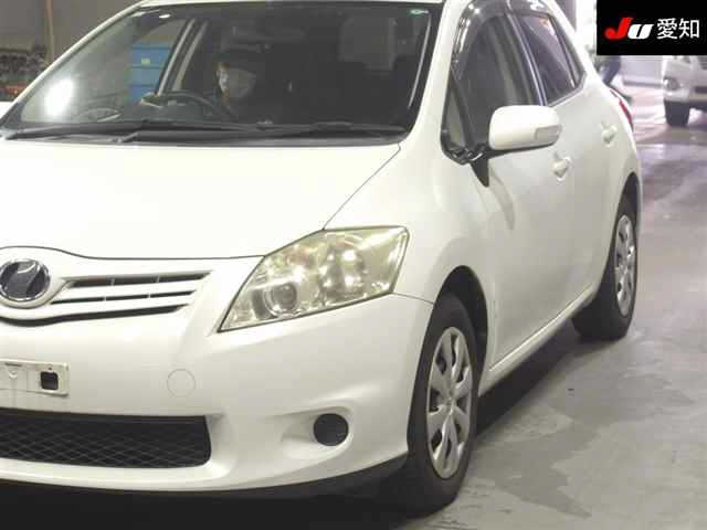 TOYOTA AURIS 2011