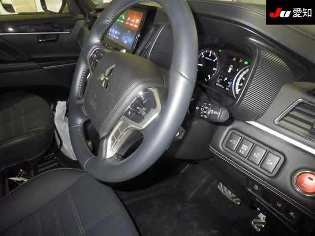 MITSUBISHI DELICA D5 2024