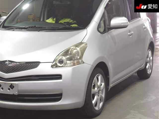 TOYOTA RACTIS 2010