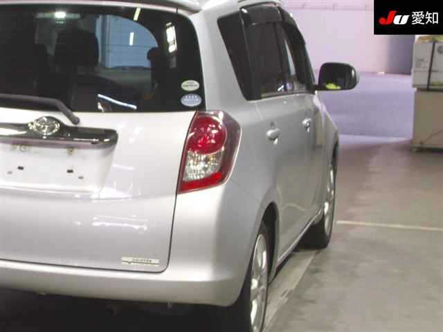 TOYOTA RACTIS 2010