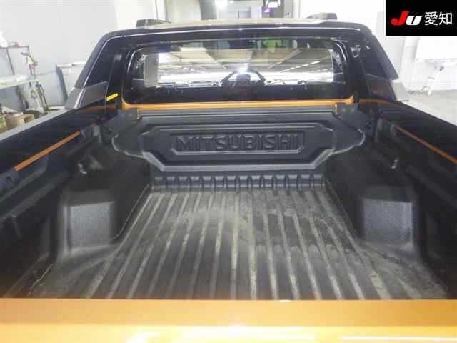 MITSUBISHI TRITON 2024