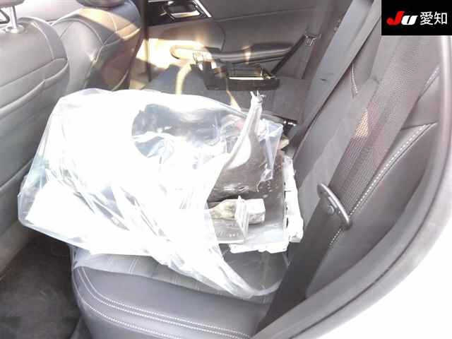 MITSUBISHI OUTLANDER PHEV 2023