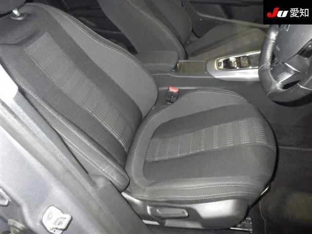 PEUGEOT 308 2015