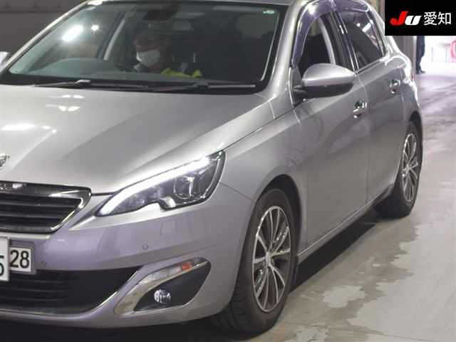 PEUGEOT 308 2015
