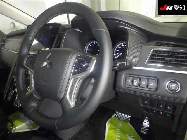 MITSUBISHI DELICA D5 2024