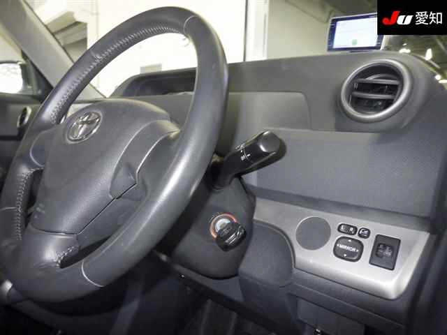 TOYOTA COROLLA RUMION 2011