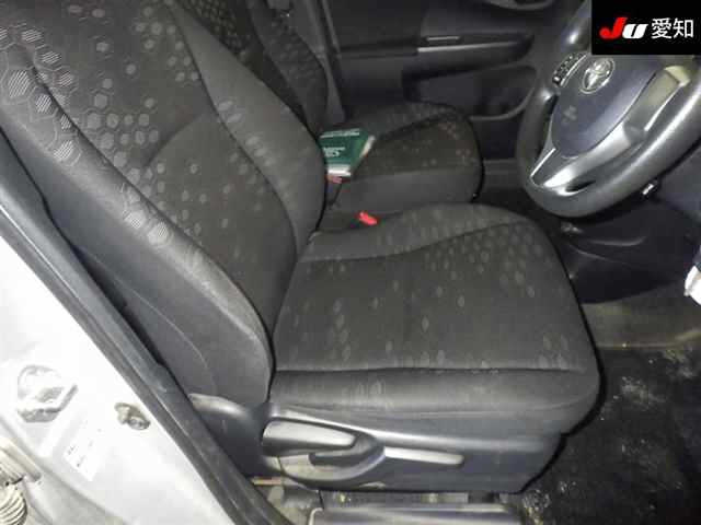 TOYOTA RACTIS 2013