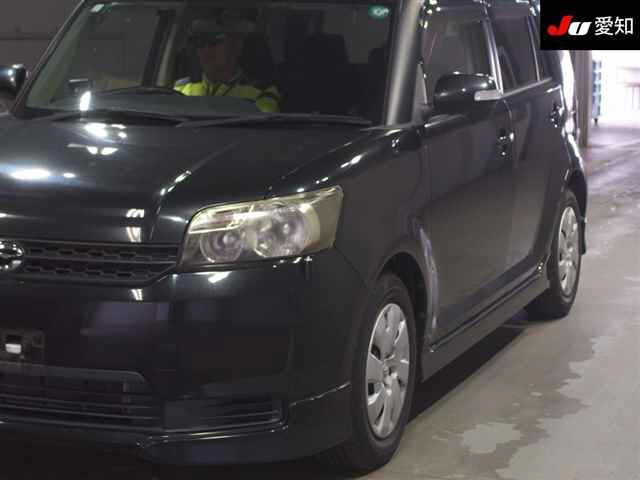 TOYOTA COROLLA RUMION 2011