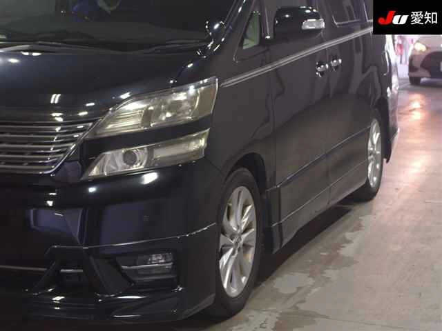 TOYOTA VELLFIRE 2009