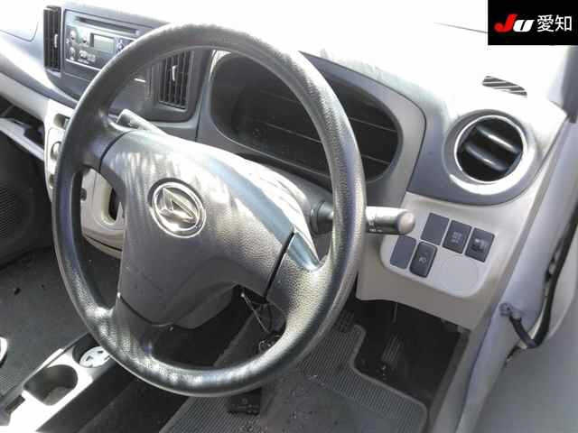 DAIHATSU MIRA E S 2014