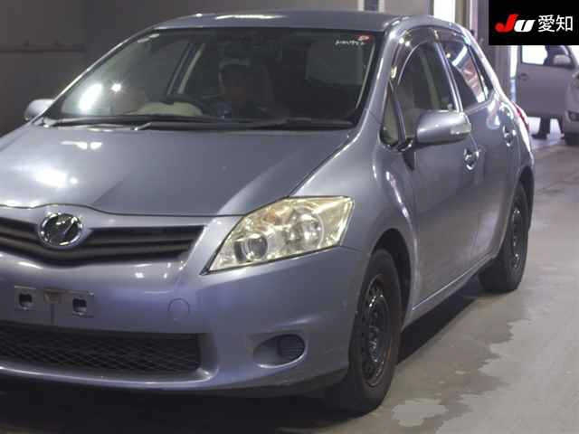 TOYOTA AURIS 2012