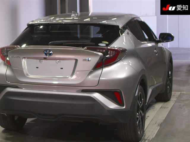 TOYOTA C-HR 2017