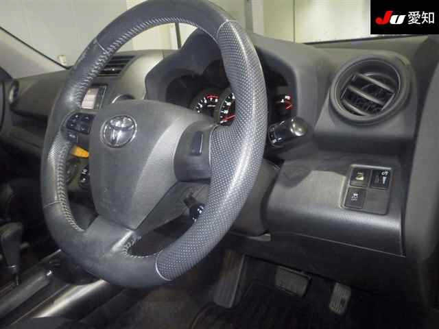 TOYOTA VANGUARD 2010