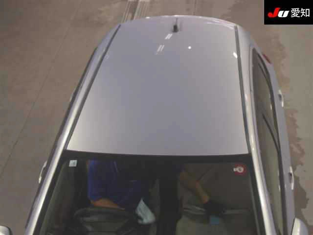 TOYOTA VITZ 2010