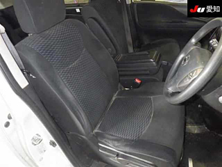 NISSAN SERENA 2014