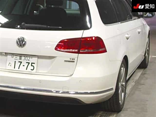VOLKSWAGEN PASSAT VARIANT 2012