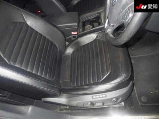 VOLKSWAGEN PASSAT VARIANT 2012