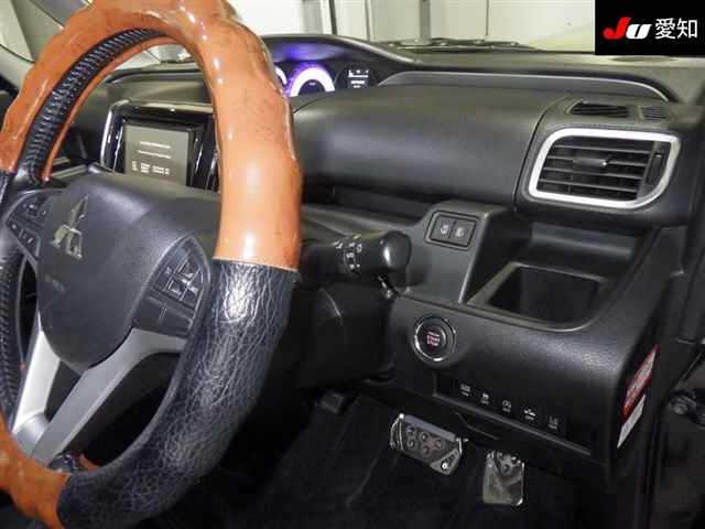 MITSUBISHI DELICA D2 2016