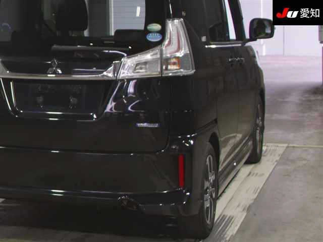 MITSUBISHI DELICA D2 2016