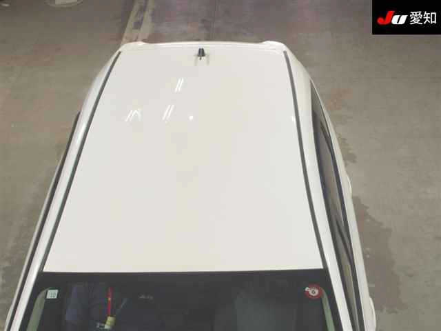 TOYOTA PRIUS ALPHA 2012