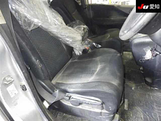 NISSAN SERENA 2013
