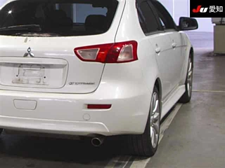 MITSUBISHI GALANT FORTIS 2010