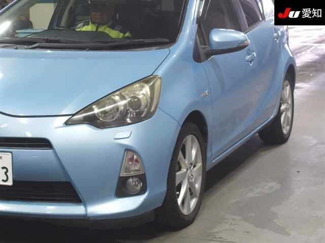 TOYOTA AQUA 2013