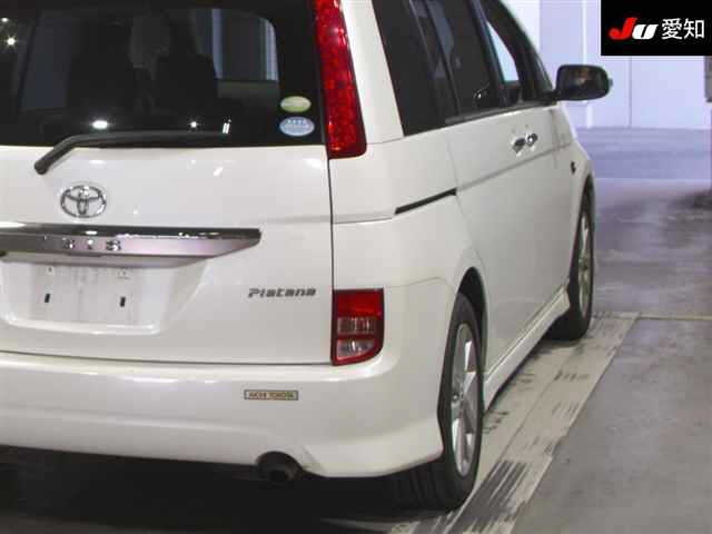 TOYOTA ISIS 2008
