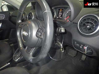 AUDI A1 2011