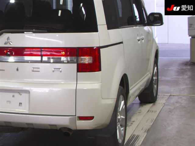 MITSUBISHI DELICA D5 2012