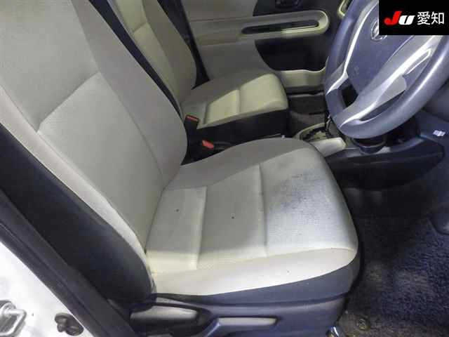 TOYOTA AQUA 2012