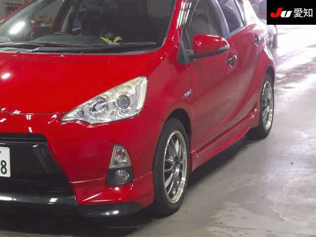 TOYOTA AQUA 2012