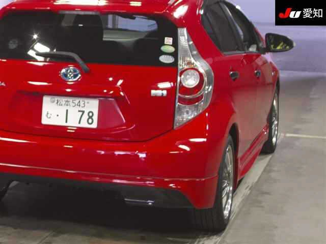 TOYOTA AQUA 2012