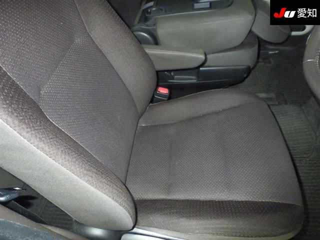 TOYOTA PORTE 2012