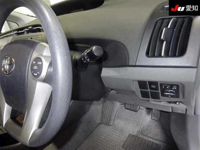 TOYOTA PRIUS 2010