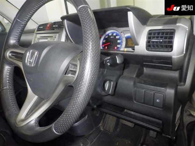 HONDA ZEST 2011
