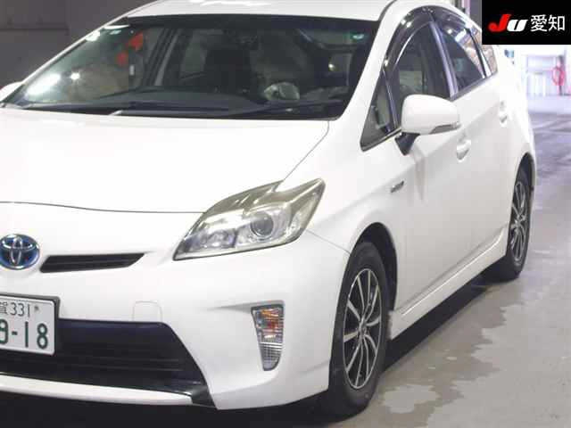 TOYOTA PRIUS 2014