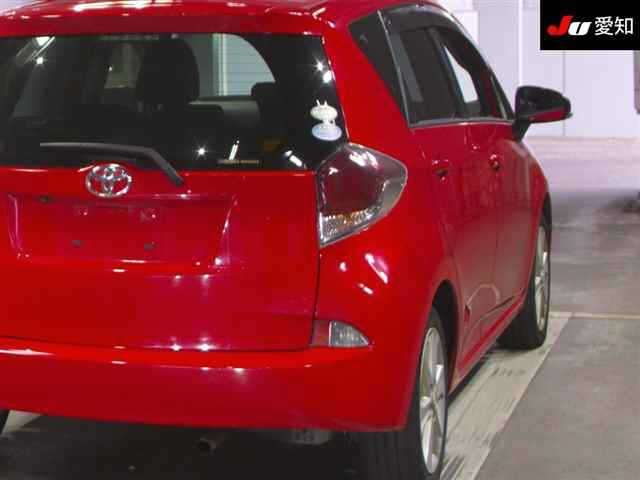 TOYOTA RACTIS 2015