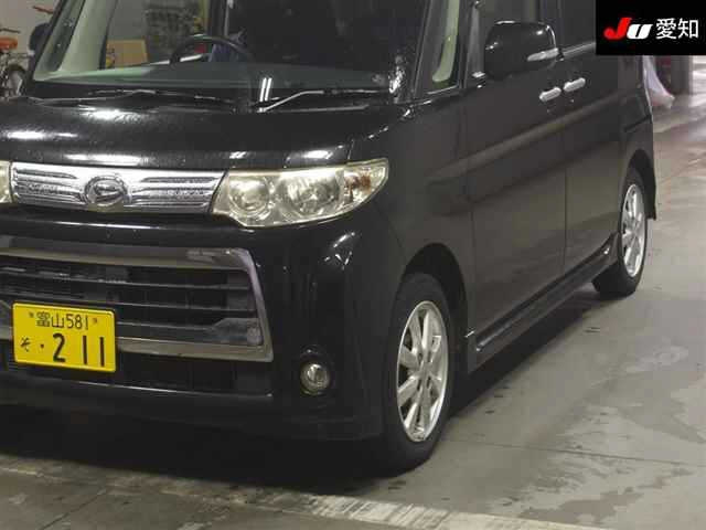 DAIHATSU TANTO 2011
