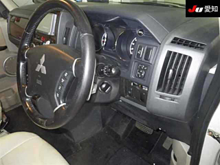 MITSUBISHI DELICA D5 2010