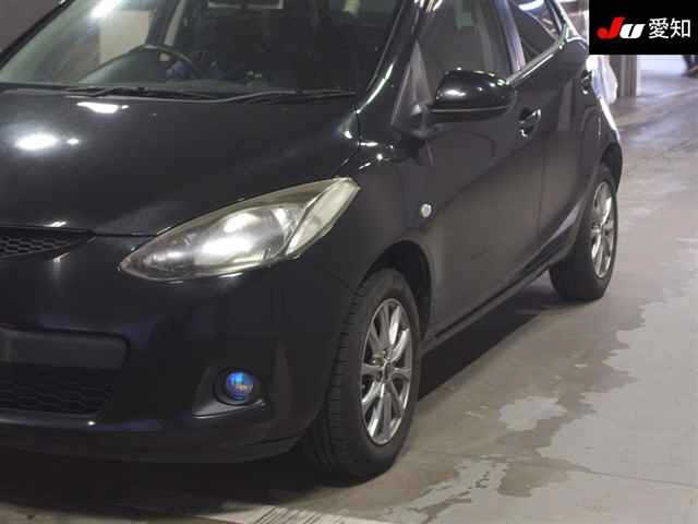 MAZDA DEMIO 2010