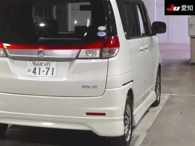 SUZUKI SOLIO 2011