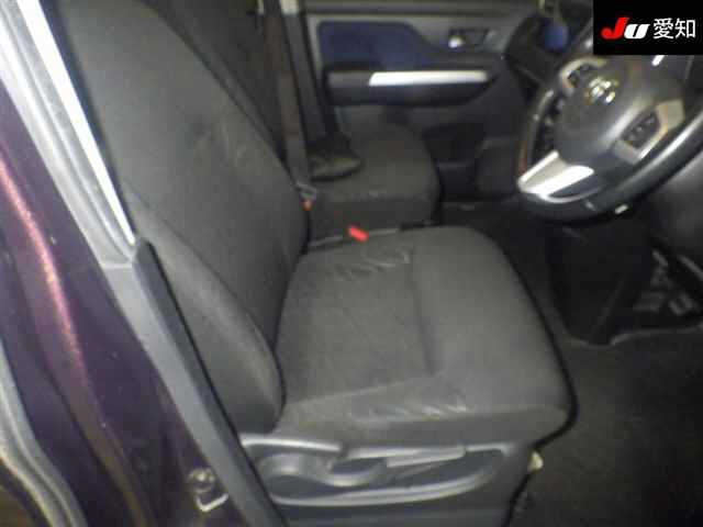 TOYOTA ROOMY 2017