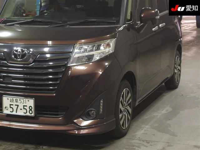 TOYOTA ROOMY 2017