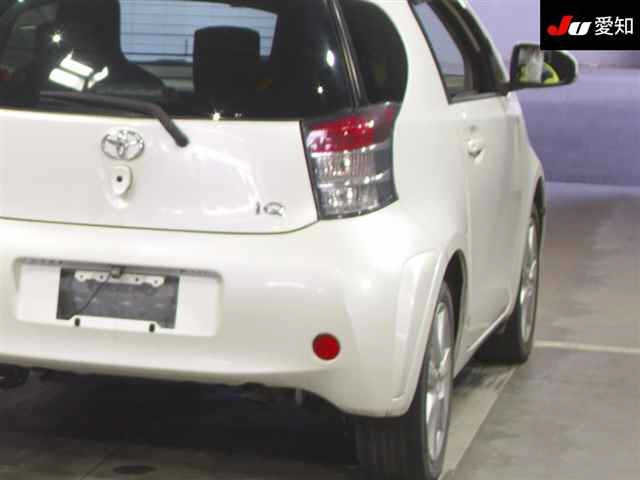 TOYOTA IQ 2009