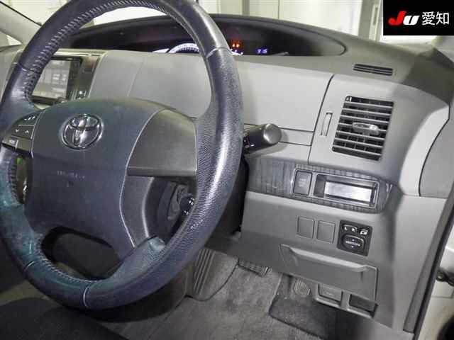 TOYOTA ESTIMA 2009